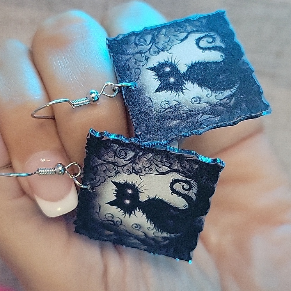 SPOOKY BLACK CAT EARRINGS - Picture 3 of 5